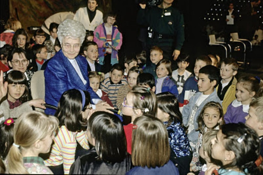 chiara con i ragazzi